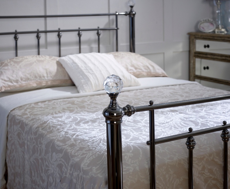 Leo Metal 4ft6 Double Bed Frame